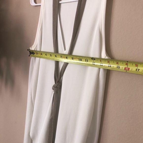 NWOT Zara Asymmetrical Cream Tunic Blouse Neutral - Picture 8 of 8